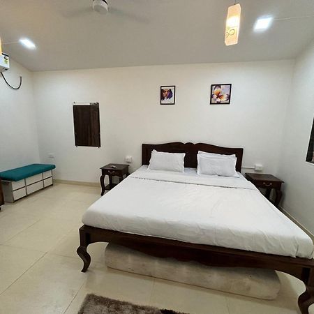 Ll Golden Leaf Ll 3Bhk Ll Ac Ll Villa Lonavala Buitenkant foto
